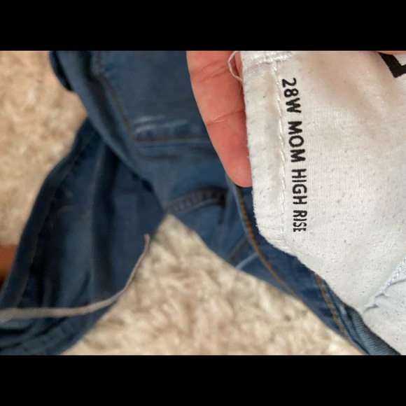 High Rise Mom Jean - Picture 3 of 3